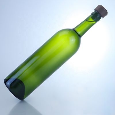 700ml 안티크 그린 글래스 병 술 럼 진 오일 및 맥주 기본 재료 유리
