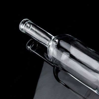 고품질의 디자인 보드카 음주 유리 병 750ml 선명한 유리 병 나사 뚜??