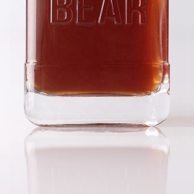 목걸이 재료 위스키 럼 진 브랜디를 위한 유리 500ml 700ml 엠보스 투명 병