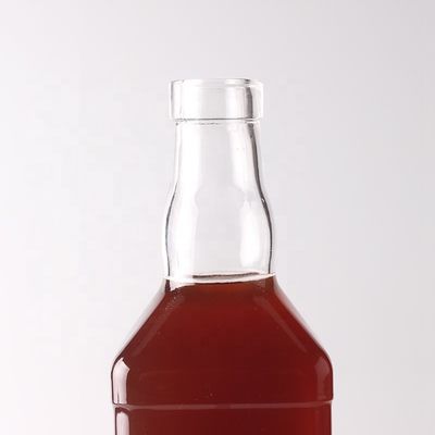 목걸이 재료 위스키 럼 진 브랜디를 위한 유리 500ml 700ml 엠보스 투명 병