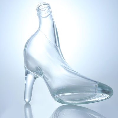 유리 350ml 500ml 하이힐 신발 모양 술 위스키 보르본 보드카를 위한 빨간 와인 병