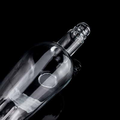 500ml700ml750ml 맑은 위스키 병 슈퍼 플린트 유리 주문 조각 독특한 디자인
