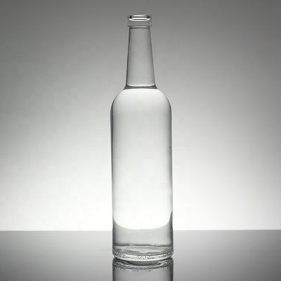 보드카 표면 전달을 위해 스크루 캡을 가진 500ml 유리 보드카 병으로 사용자 정의