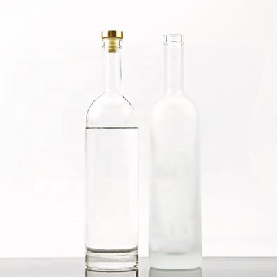 750ml 둥근 모양의 유리 보드카 병 코크 캡과 맞춤 표면 핸딩