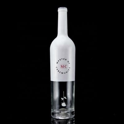 맞춤형 병 750ml 흰색 스프레이 페인트 위스키 보드카 코크가 있는 빈 유리 병