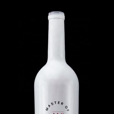 맞춤형 병 750ml 흰색 스프레이 페인트 위스키 보드카 코크가 있는 빈 유리 병