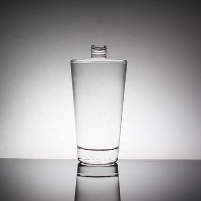 크리스탈 플린트 유리 750ml 둥근 보드카 유리 병 유리 목걸이 제조업체