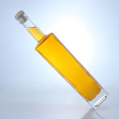700ml 하이 플린트 둥근 모양의 술 유리 병 사용자 지정 로고와 코크 톱 마무리