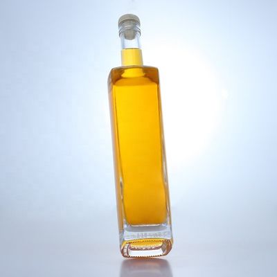 700ml 하이 플린트 둥근 모양의 술 유리 병 사용자 지정 로고와 코크 톱 마무리