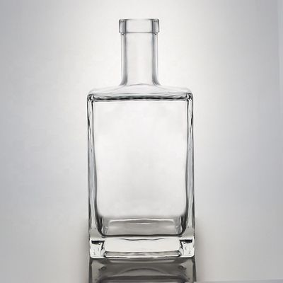받아 들일 수 있는 고객 로고 유리 사각형 슈퍼 플린트 500ml 700ml 750ml 진 병