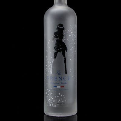 유리 목걸이 750ml 산성 에치 보드카 병 맑은 색상 또는 개성 있는 색상