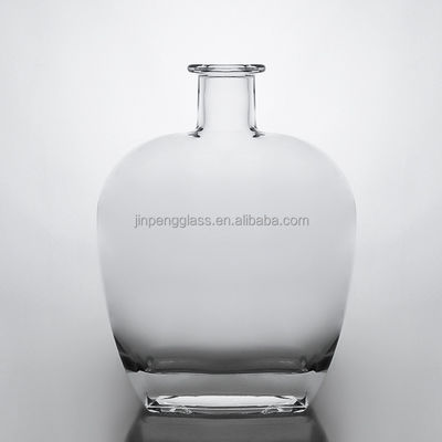 보드카 위스키 진 산업용 음료용 코크가 있는 750ml 유리 병