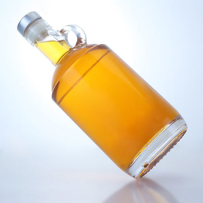 750ml 유리 술 병 보드카 럼 테킬라 목에 반지 손잡이와 코크 상단