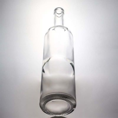750ml 윙스키 럼 진을 위한 둥근 유리 술병 코크 막대와 유리 목걸이