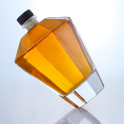 맞춤형 로고 500ml 700ml 1000ml 보드카 진 럼을위한 유리 병 독특한 사용자 지정 모양