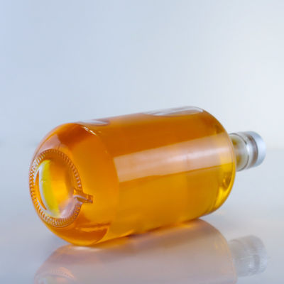 500ml 700ml 1000ml 유리 음주 병 코크 톱 또는 나사 톱 맑은 또는 사용자 정의