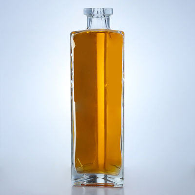 주문형 캡 슈퍼 플린트 글래스 750ml 위스키 진 럼을 위한 삼각형 음주 병