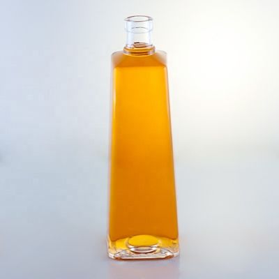 사용자 지정 로고 맑은 유리 750ml 위스키 병 코크와 정사각형 모양