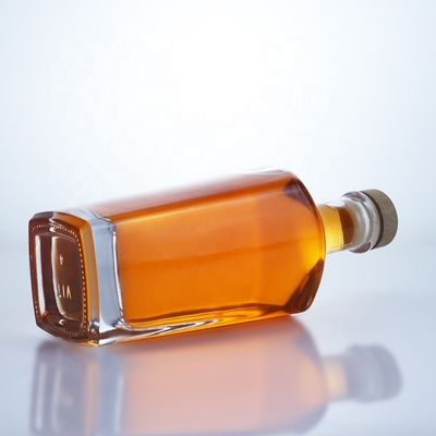 고온 스탬핑 표면 처리 선명 또는 사용자 정의 색상 750ml 럼 보드카 술 유리 병