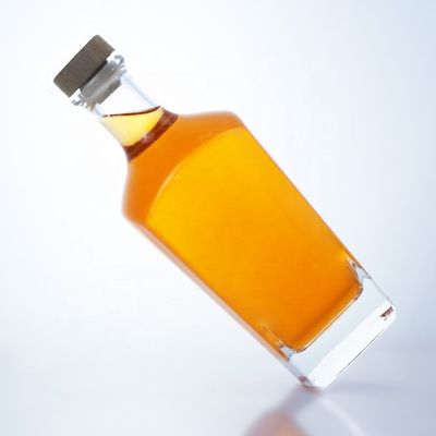 고온 스탬핑 표면 처리 선명 또는 사용자 정의 색상 750ml 럼 보드카 술 유리 병