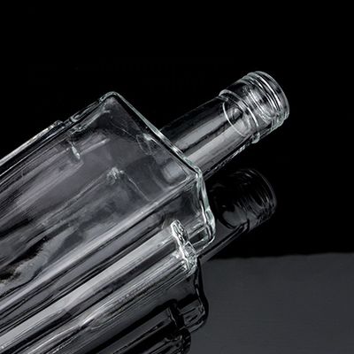 500ml 700ml 750ml 샴페인 진 럼을 위한 플린트 유리 병 투명하고 웅진